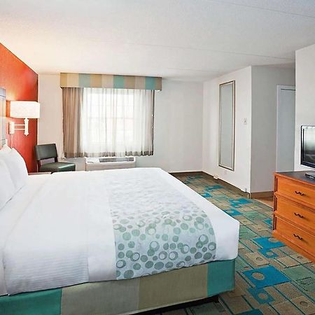 Norwood Inn & Suites Merrillville Bagian luar foto